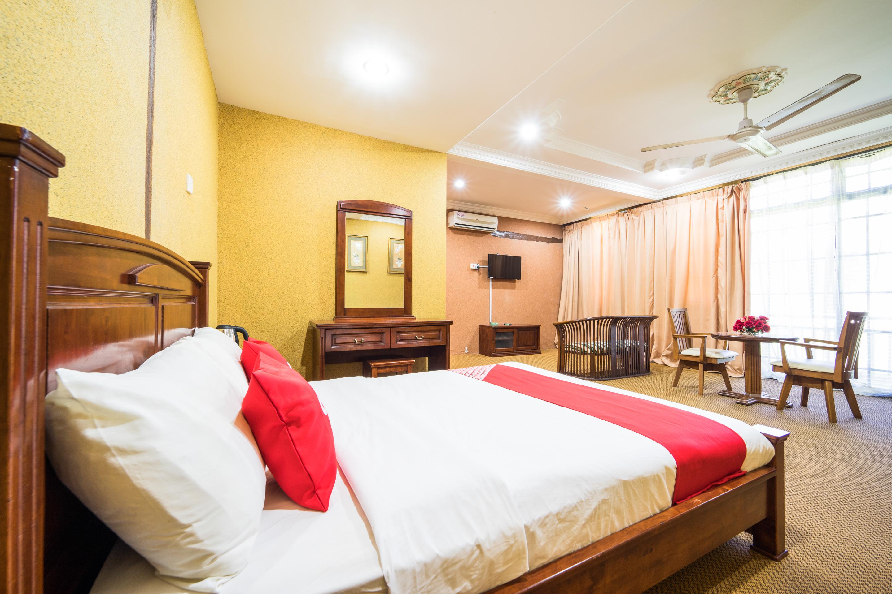 Terap Inn Kampong Raja Buitenkant foto