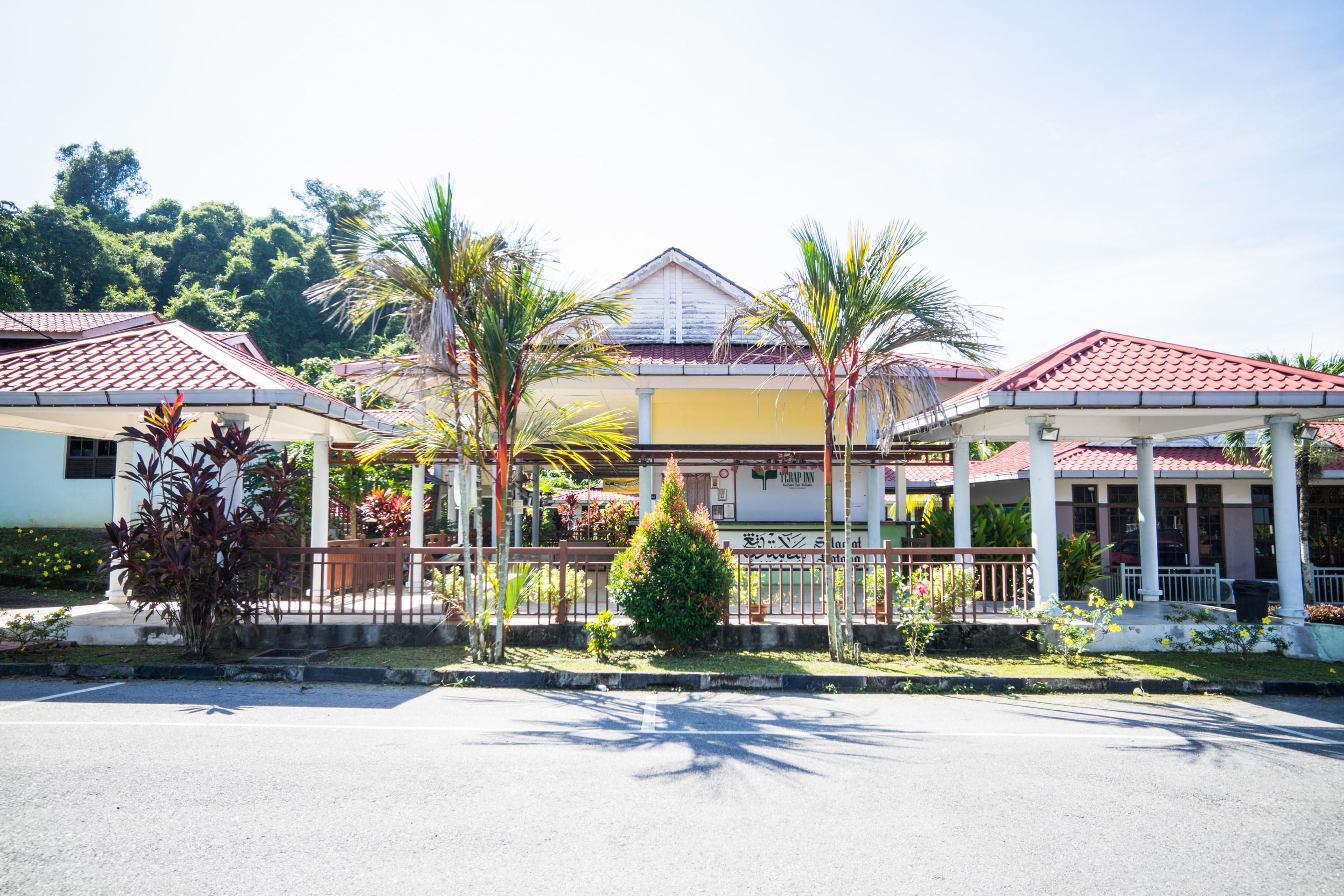 Terap Inn Kampong Raja Buitenkant foto