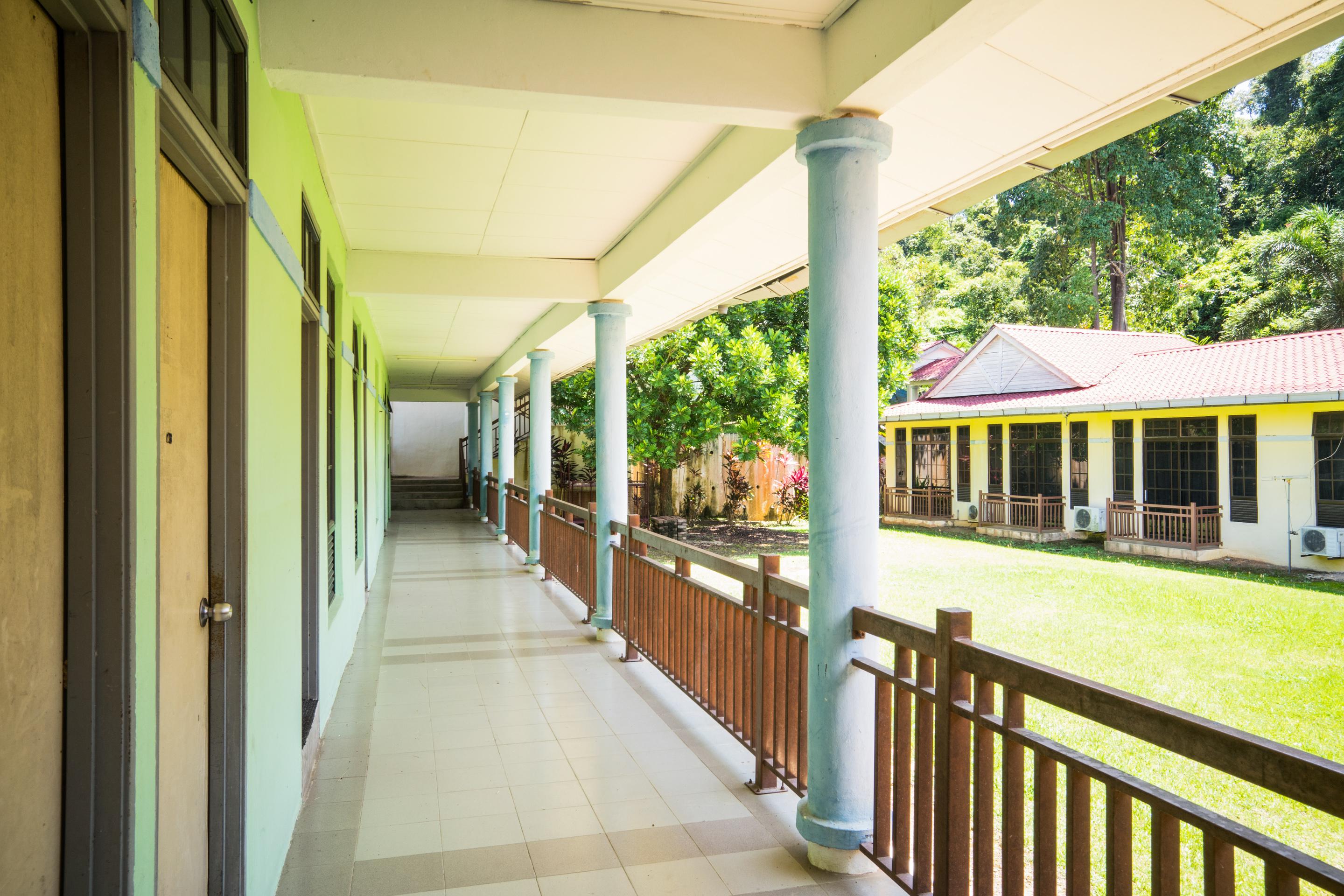 Terap Inn Kampong Raja Buitenkant foto